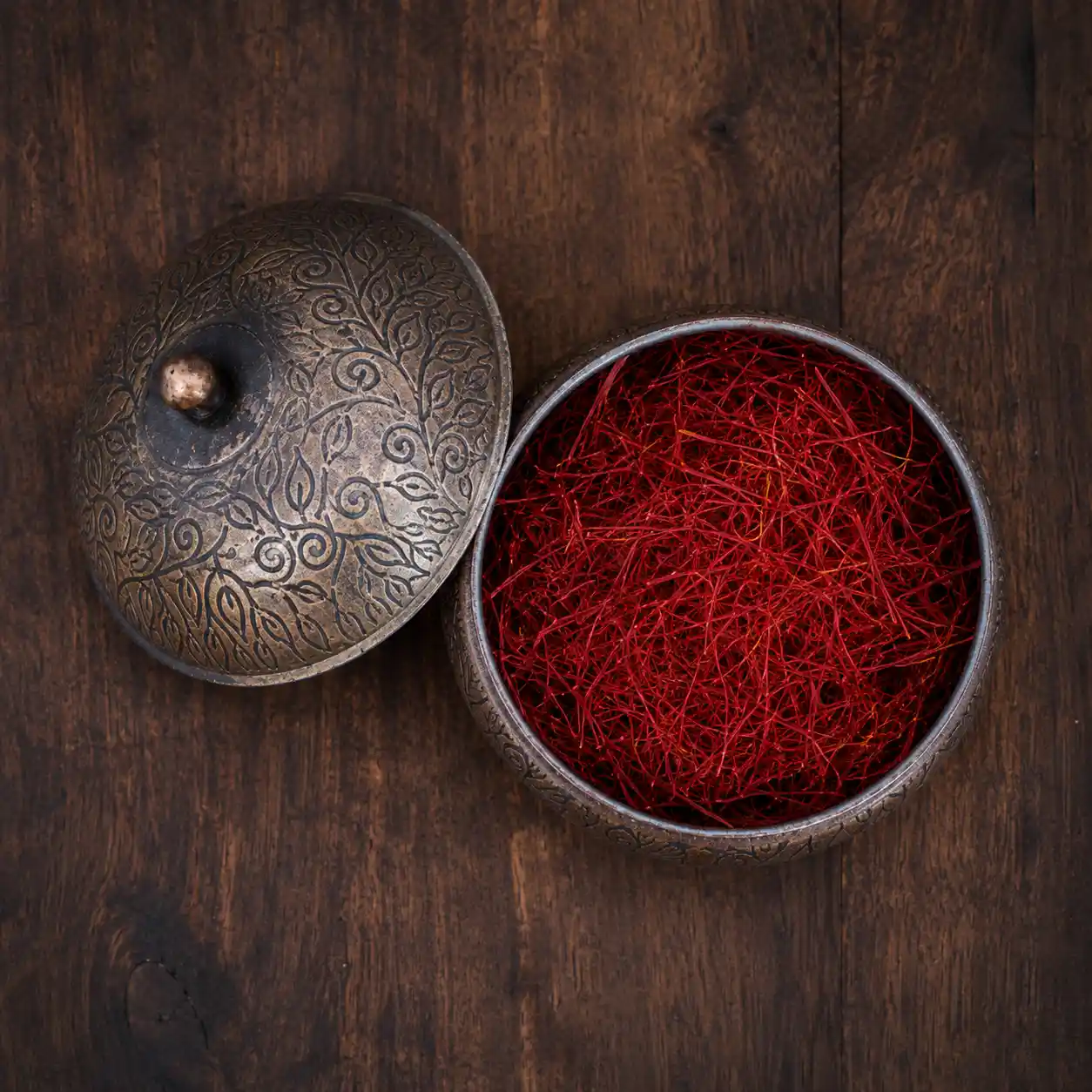 Premium Iranian saffron for bulk export supply